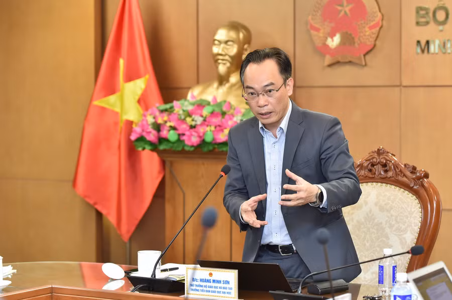 Thứ trưởng Hoàng Minh Sơn phát biểu. nth-1872.jpg